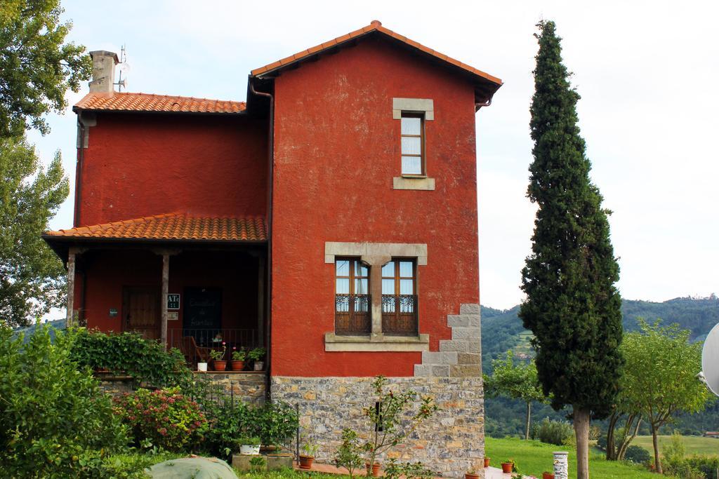 Escuelas De Fuentes Villaviciosa  Kültér fotó