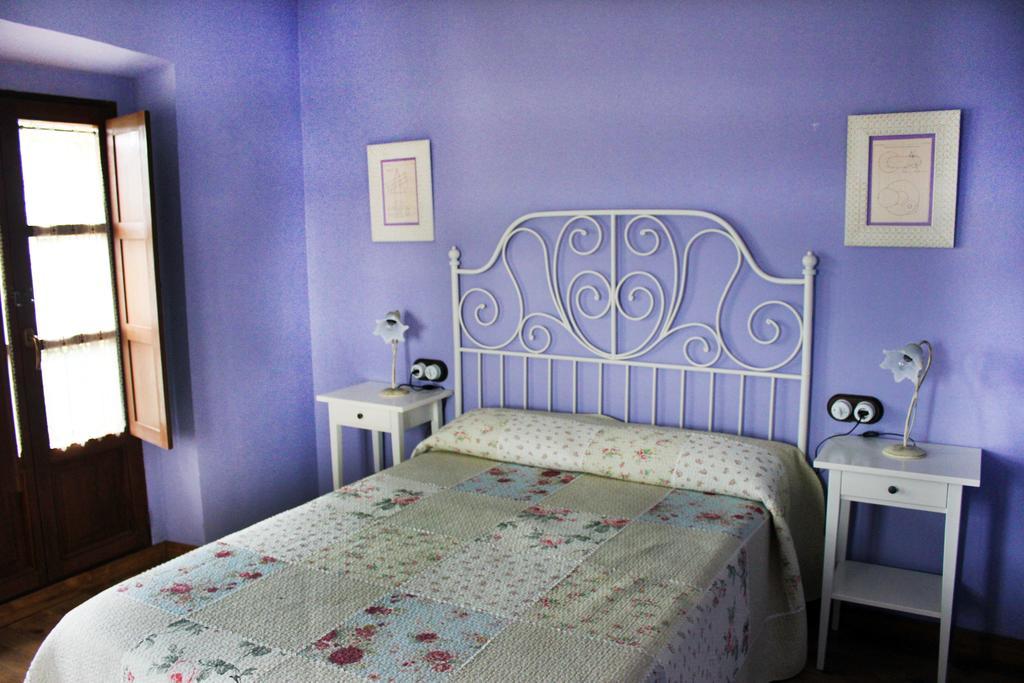 Escuelas De Fuentes Villaviciosa  Kültér fotó