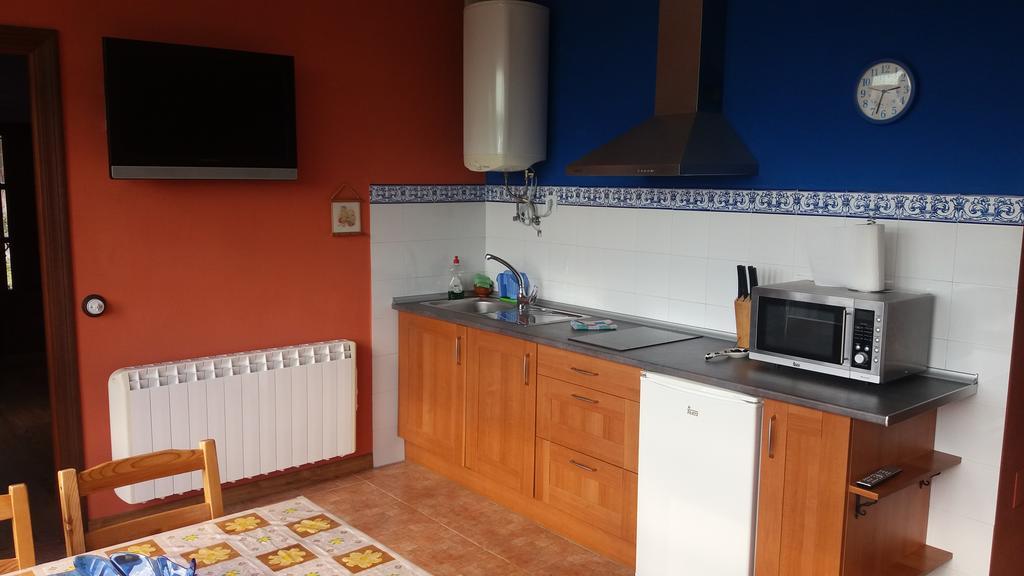 Escuelas De Fuentes Villaviciosa  Kültér fotó