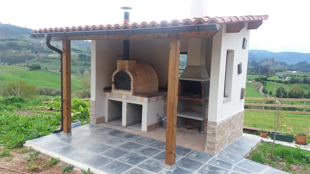 Escuelas De Fuentes Villaviciosa  Kültér fotó