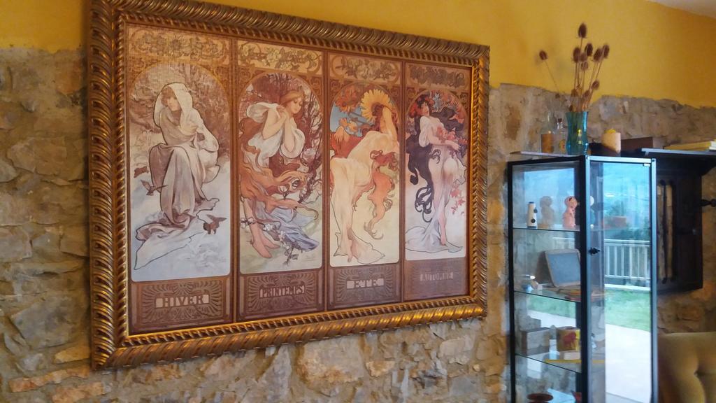 Escuelas De Fuentes Villaviciosa  Kültér fotó