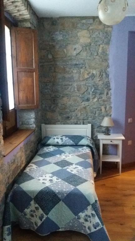 Escuelas De Fuentes Villaviciosa  Kültér fotó